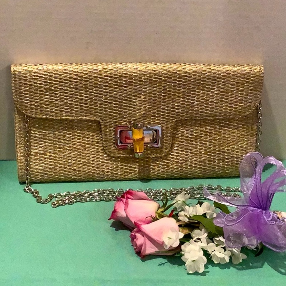 NWOT Goldtone Straw clutch/handbag.